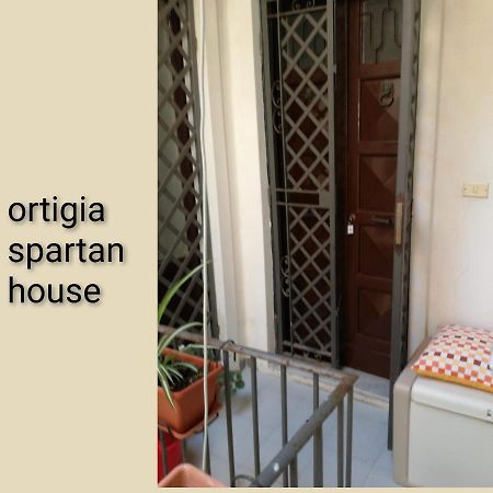Ortigia Spartan House 2 Сиракузы Экстерьер фото